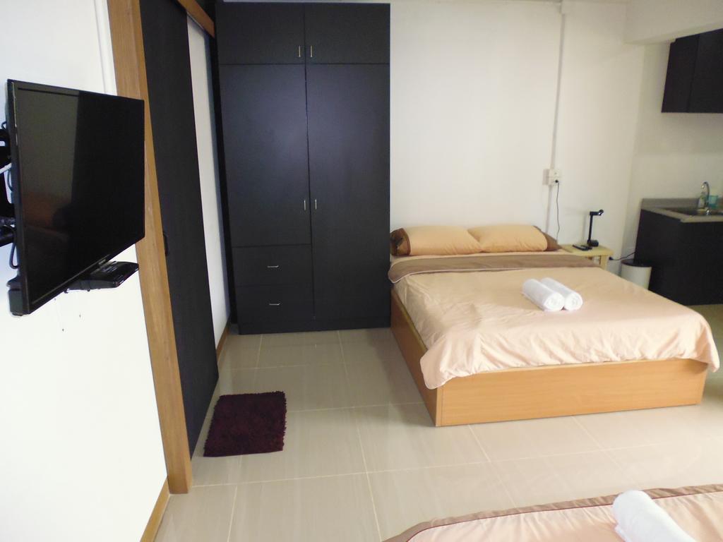 24 Hostel
