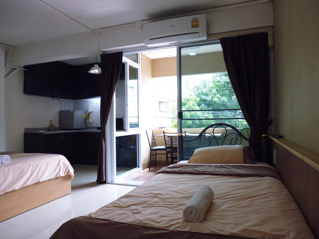 Hostel 24